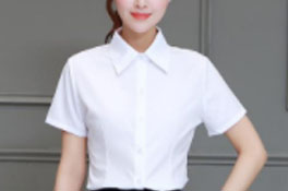 白色襯衫搭配什么褲子好？女白襯衫搭配什么外套好？